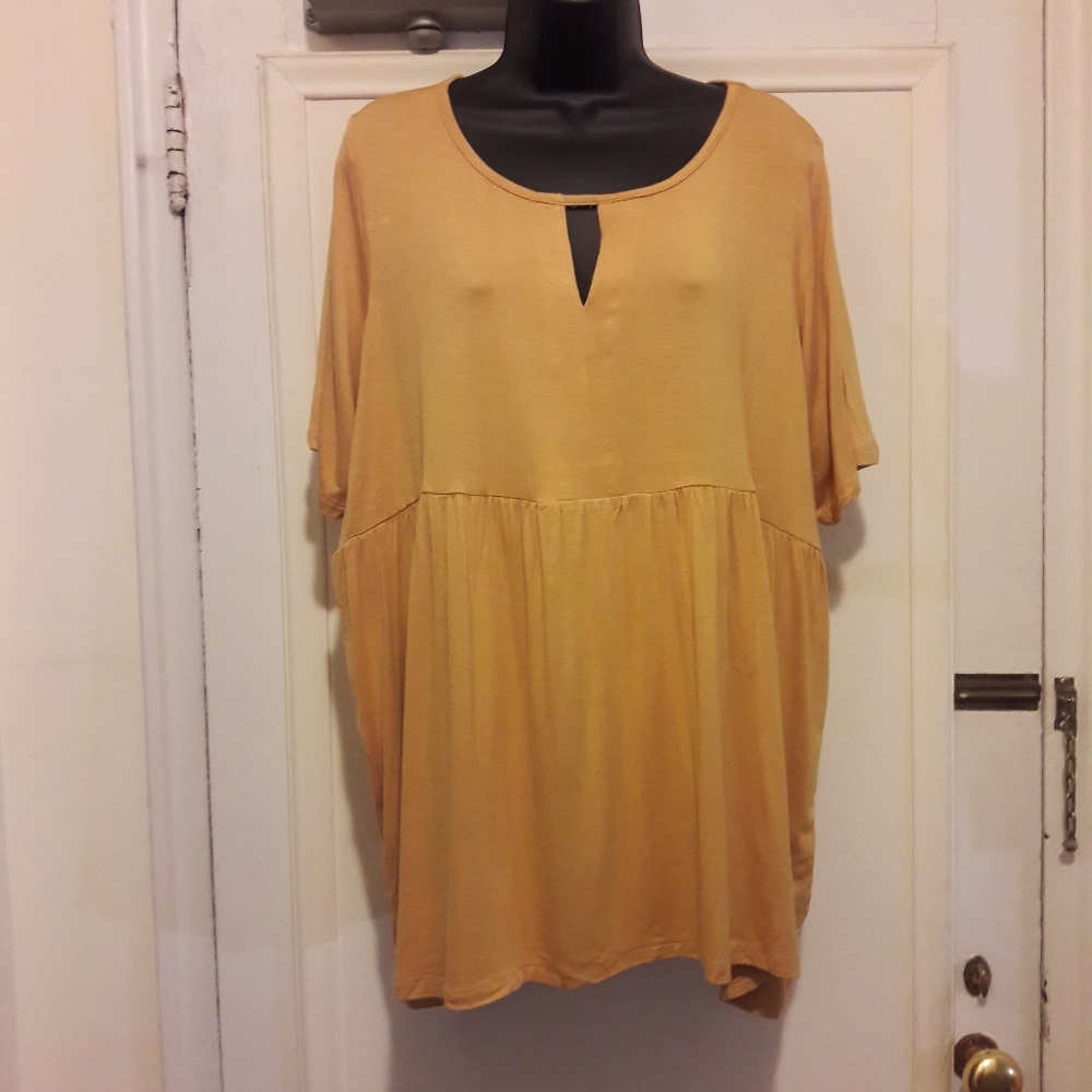 AVENUE Yellow/Gold Keyhold Shirt 18/20 NWT